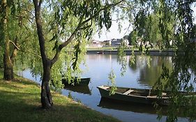 Pokoje i domki nad Kanałem Bystrym